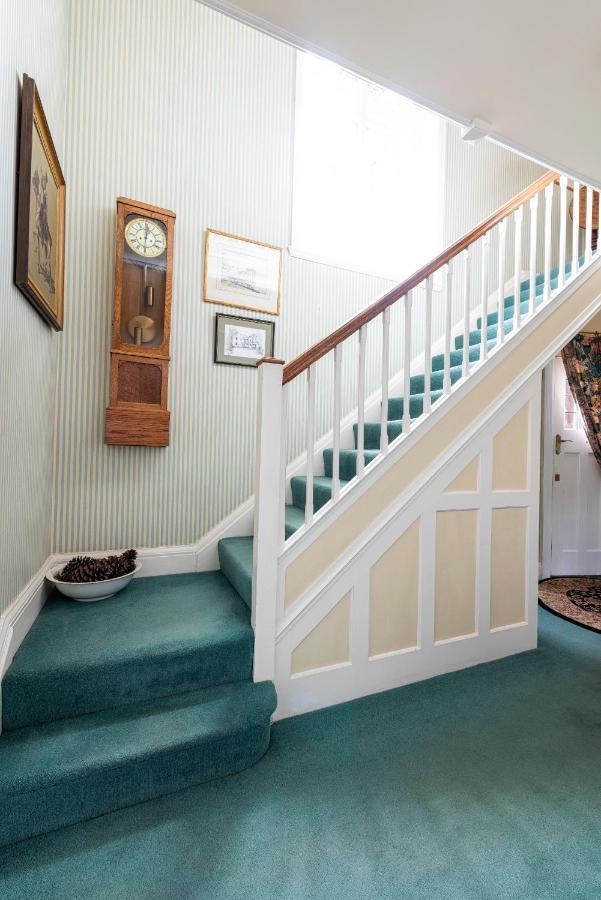 Bed and Breakfast The Hillcrest à Ecton Extérieur photo